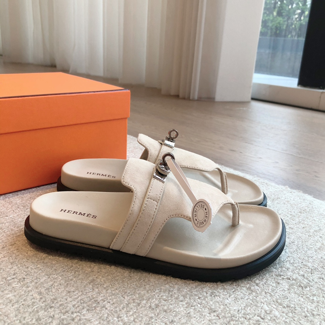 ua H**me5 empire sandal