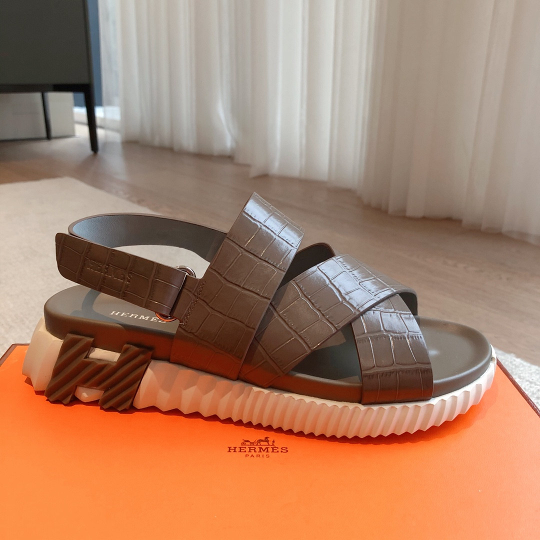 ua H**me5 electric sandal