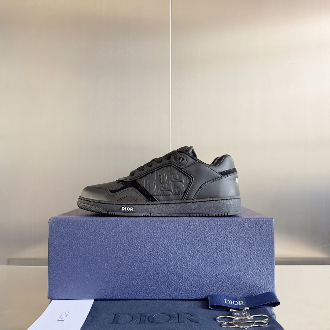 ua D*or b27 sneaker