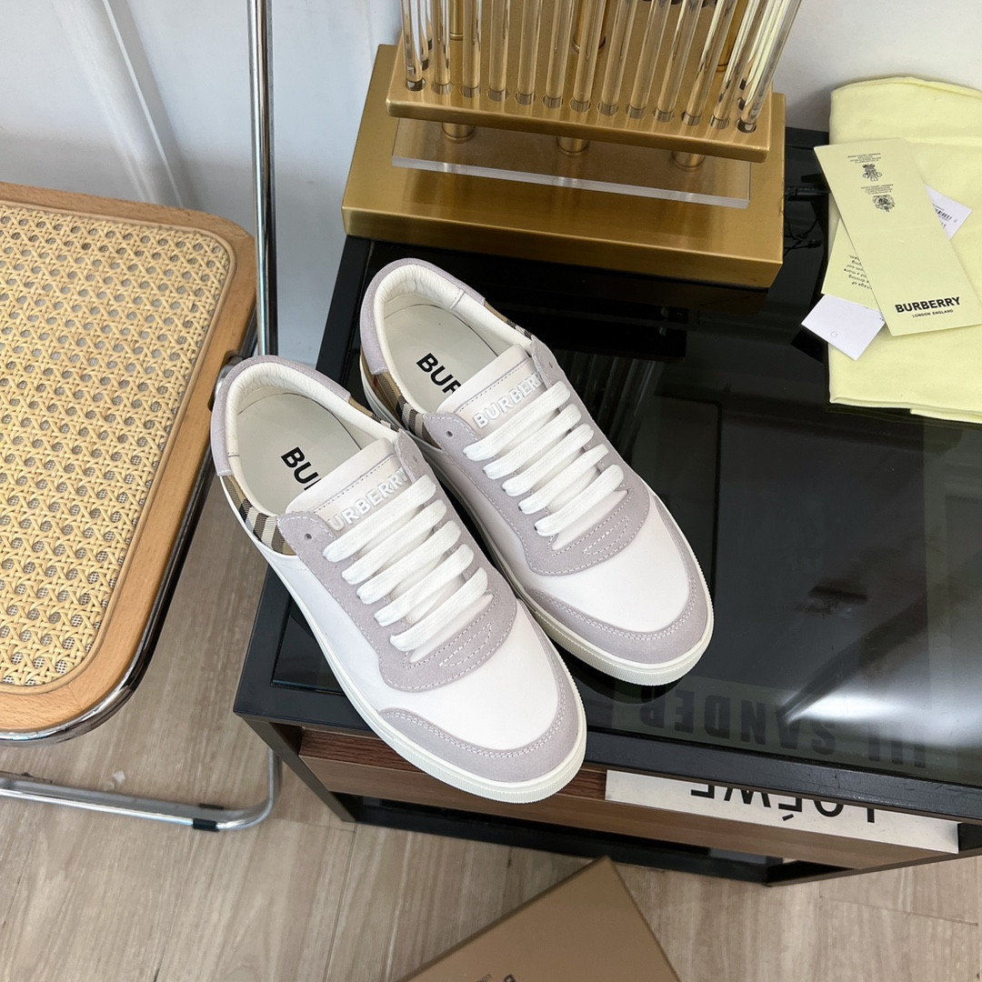 ua B**rry sneakers