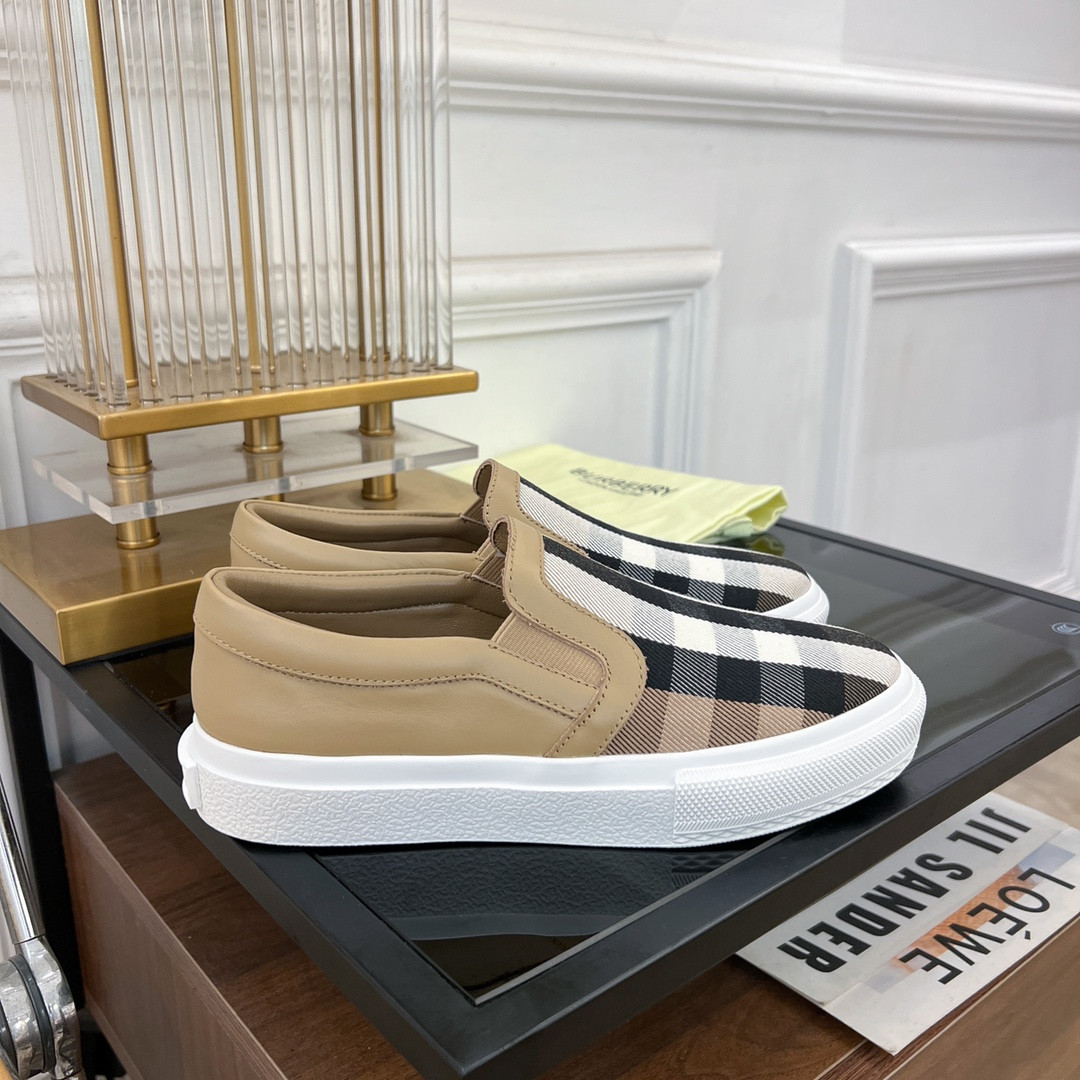 ua B**rry slip on sneakers