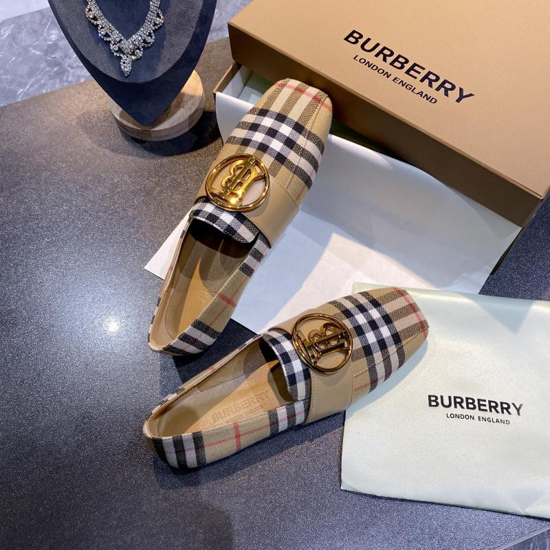 ua B**rry check loafers