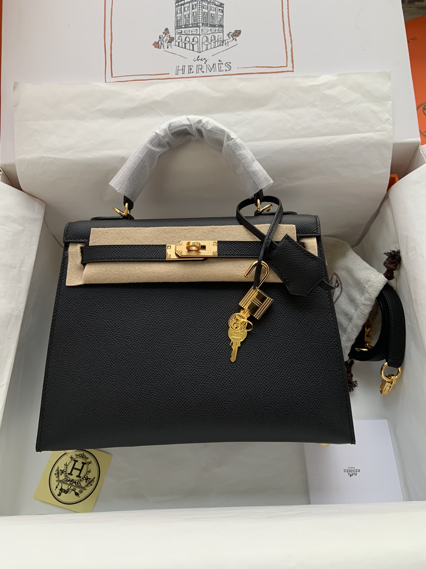H**mes Kelly Gold-tone Hardware 25 28