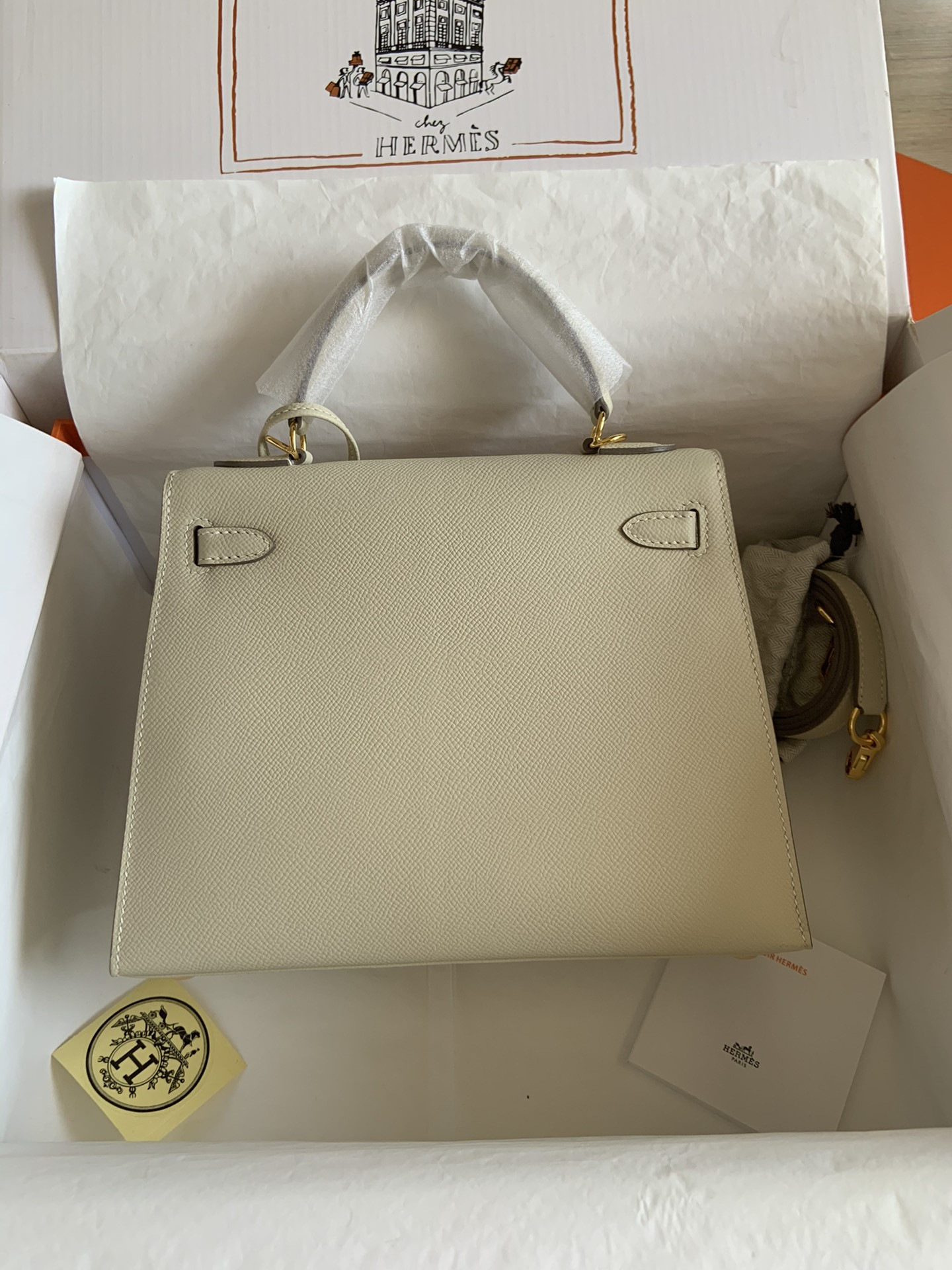 H**mes Kelly Gold-tone Hardware 25 28