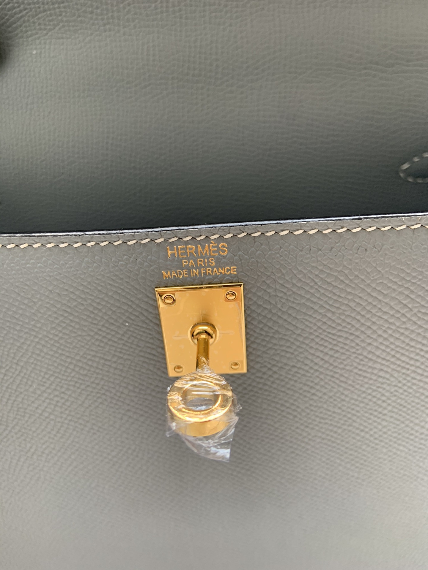 H**mes Kelly Gold-tone Hardware 25 28