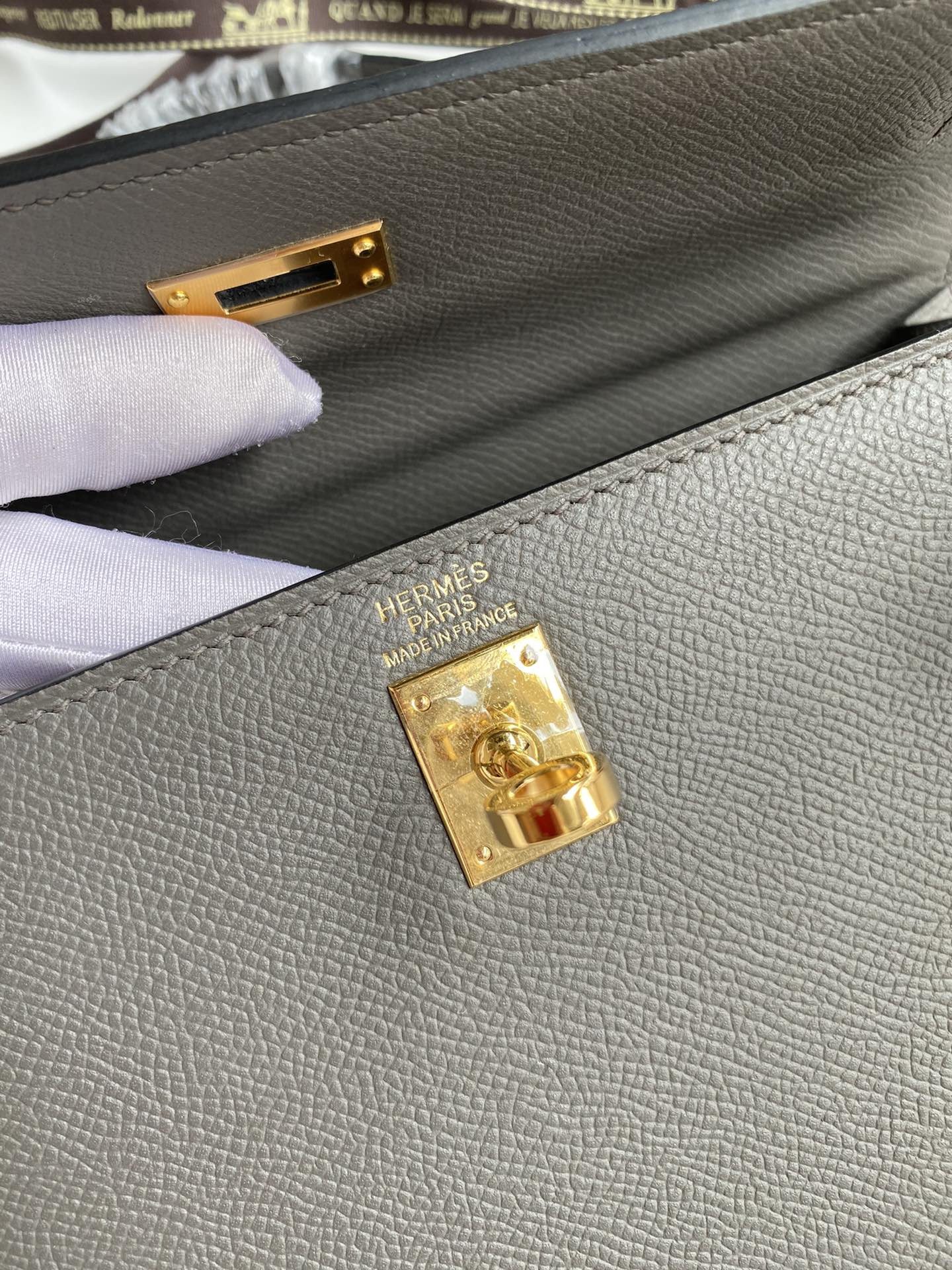 H**mes Kelly Gold-tone Hardware 25 28