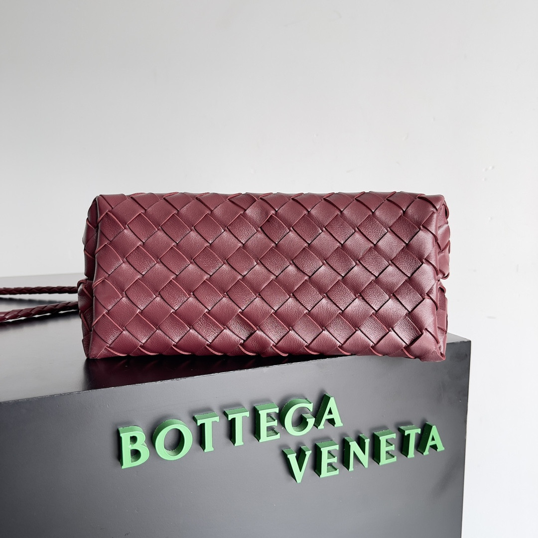 bo*te*ga Ve*ne*ta small andiamo 25x22x10.5cm