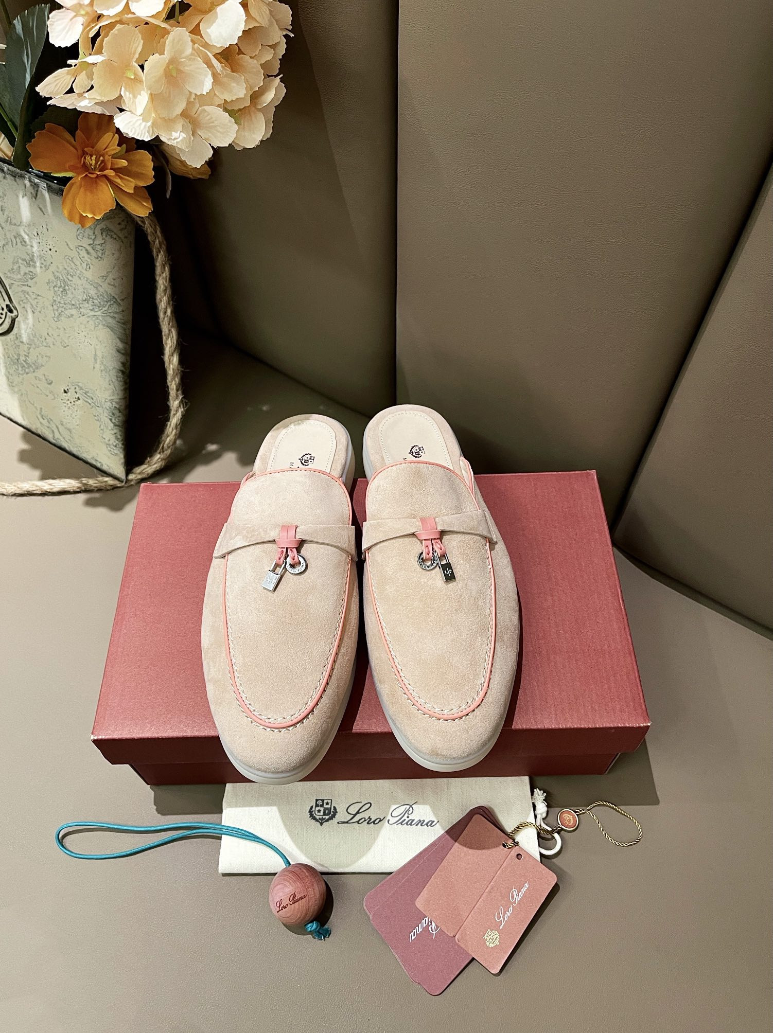 ua L**o p*ana babouche charms walk loafers