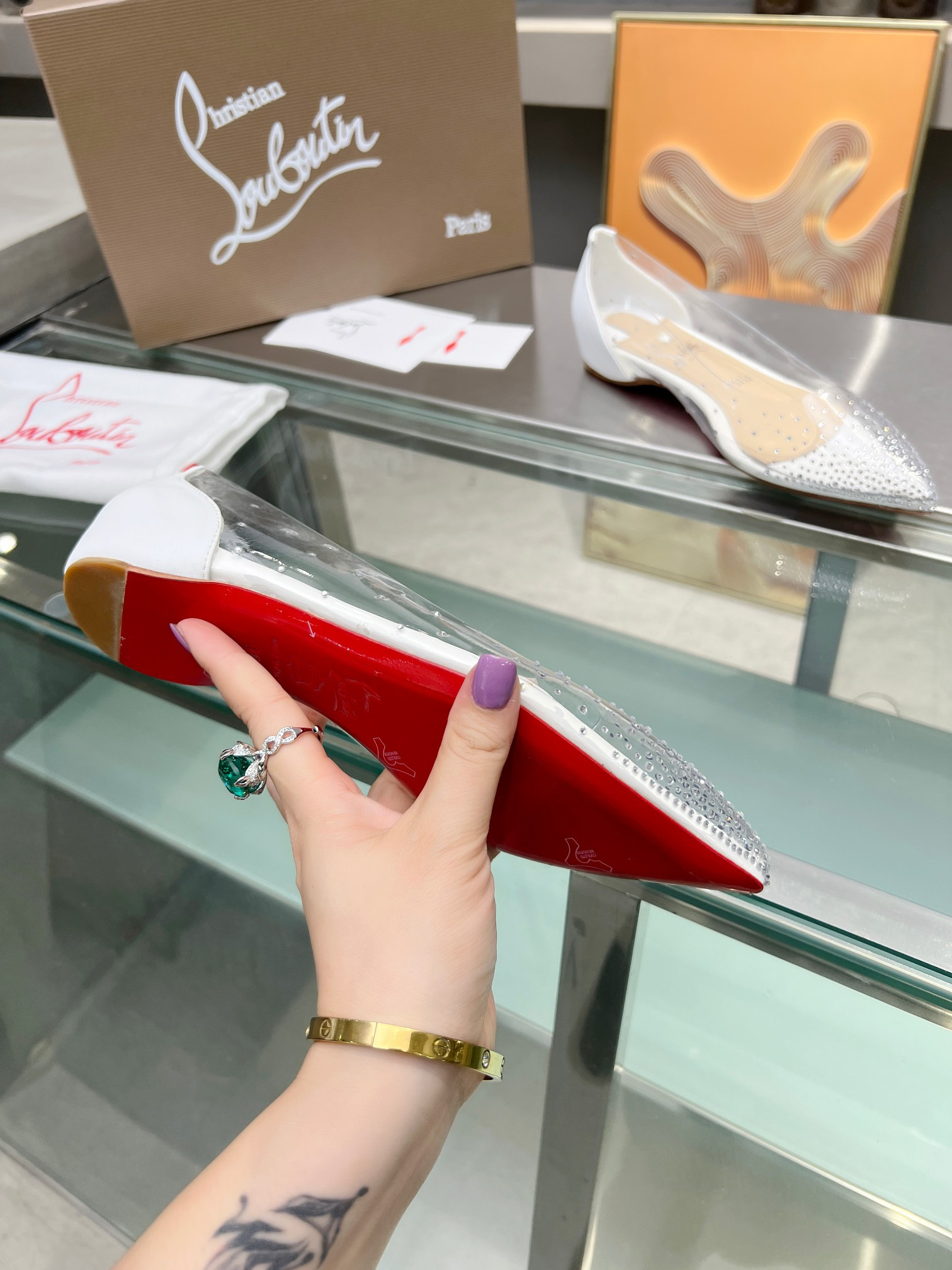 ua ch**an louboutin cl red-botT0m shoes
