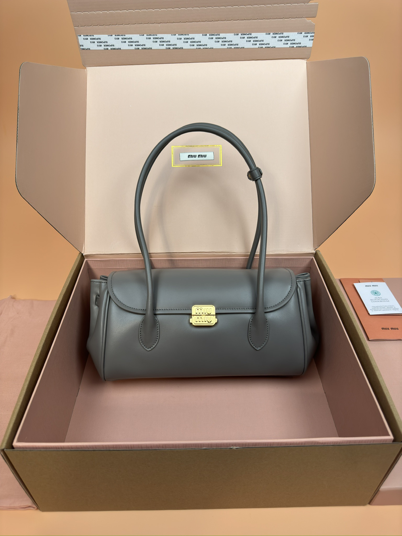M1v M1v leather shoulder bag  15x28x11cm