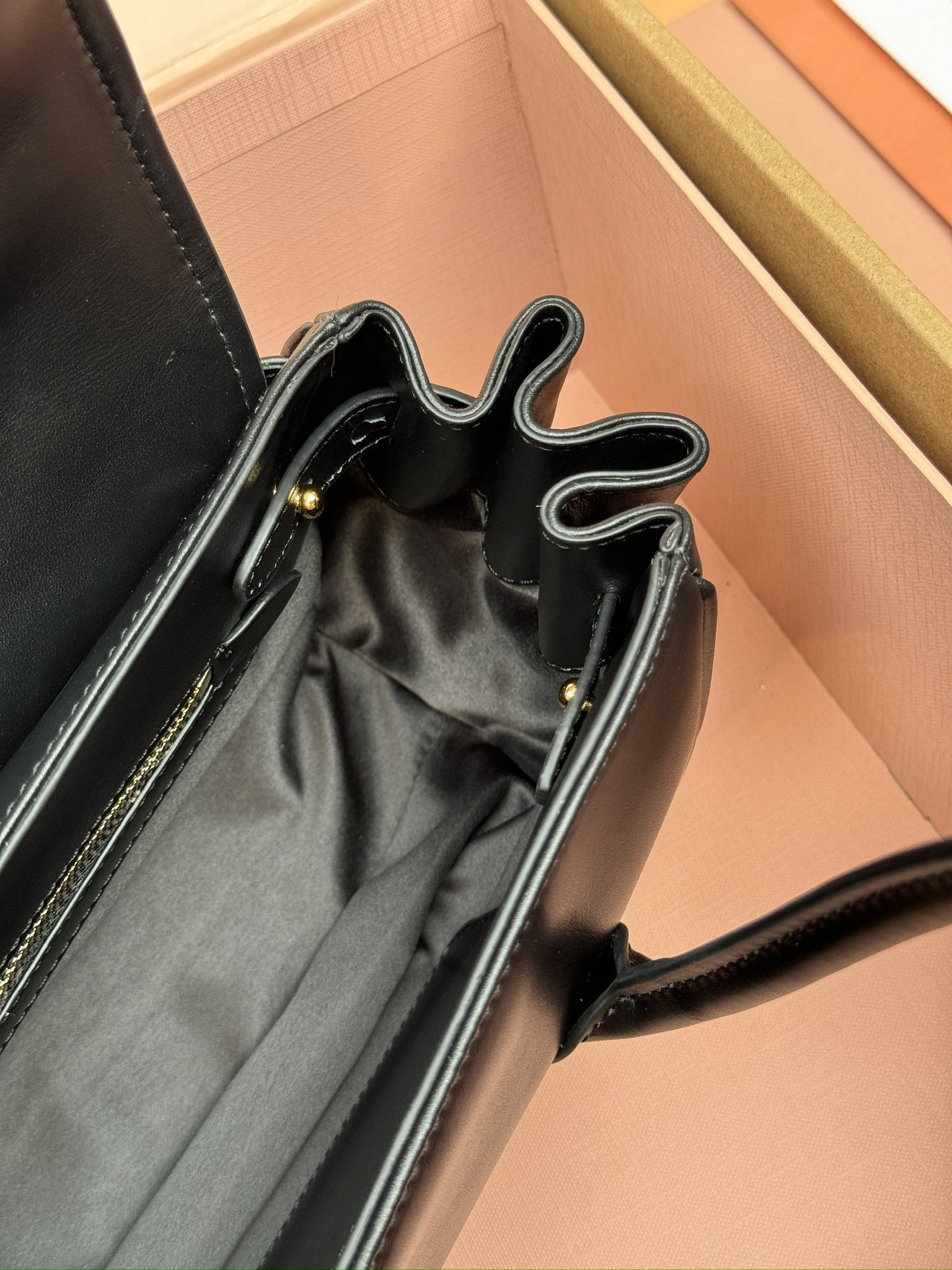 M1v M1v leather shoulder bag 15x28x11cm