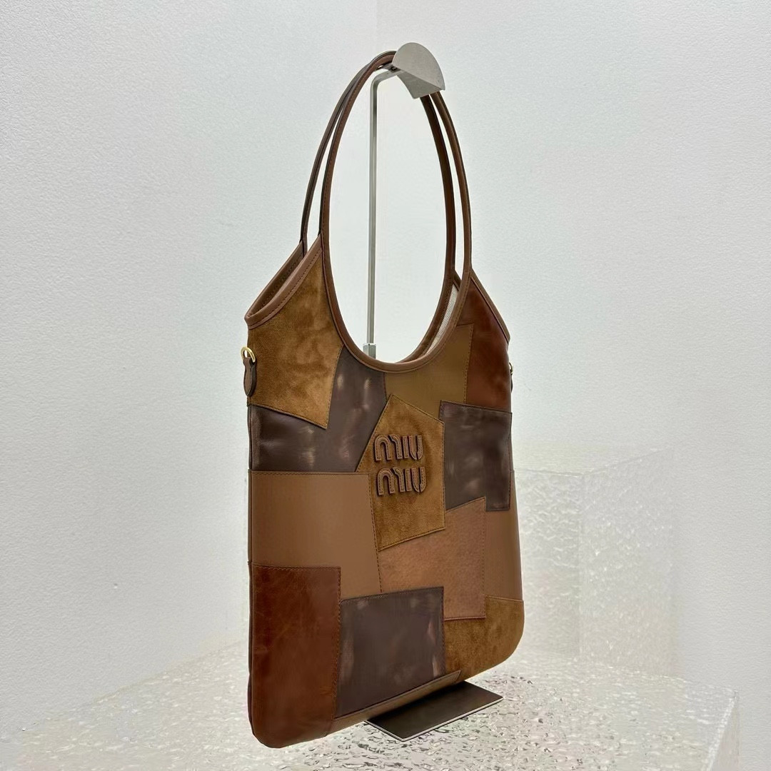 M1v M1v ivy leather patchwork bag  40x35cm