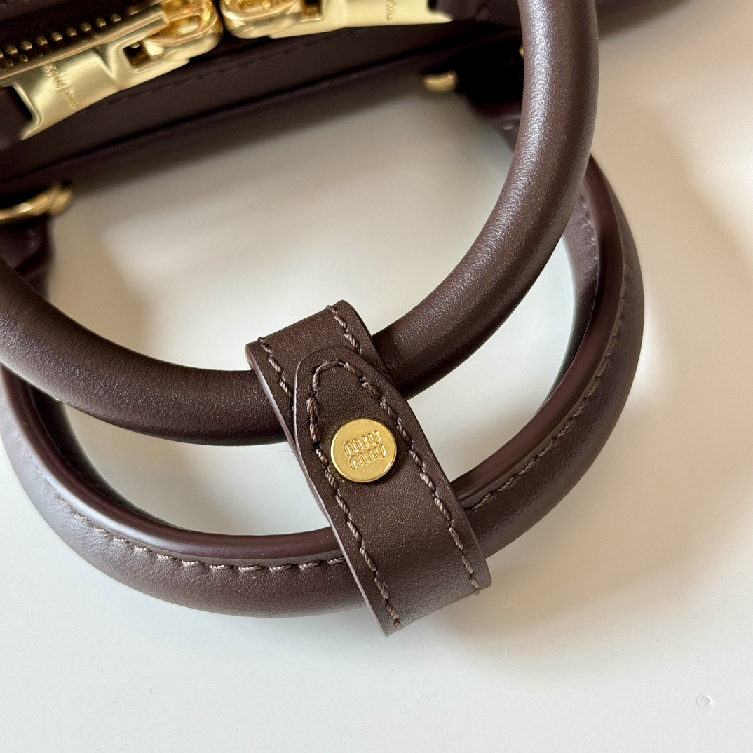 M1v M1v arcadie leather mini-bag 19x10x5cm