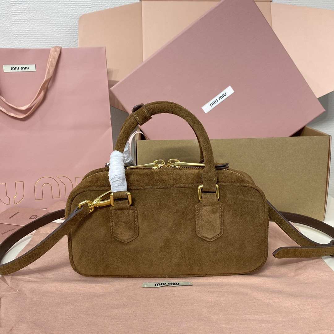 M1v M1v arcadie padded suede top-handle bag 22x10.5x7.5cm