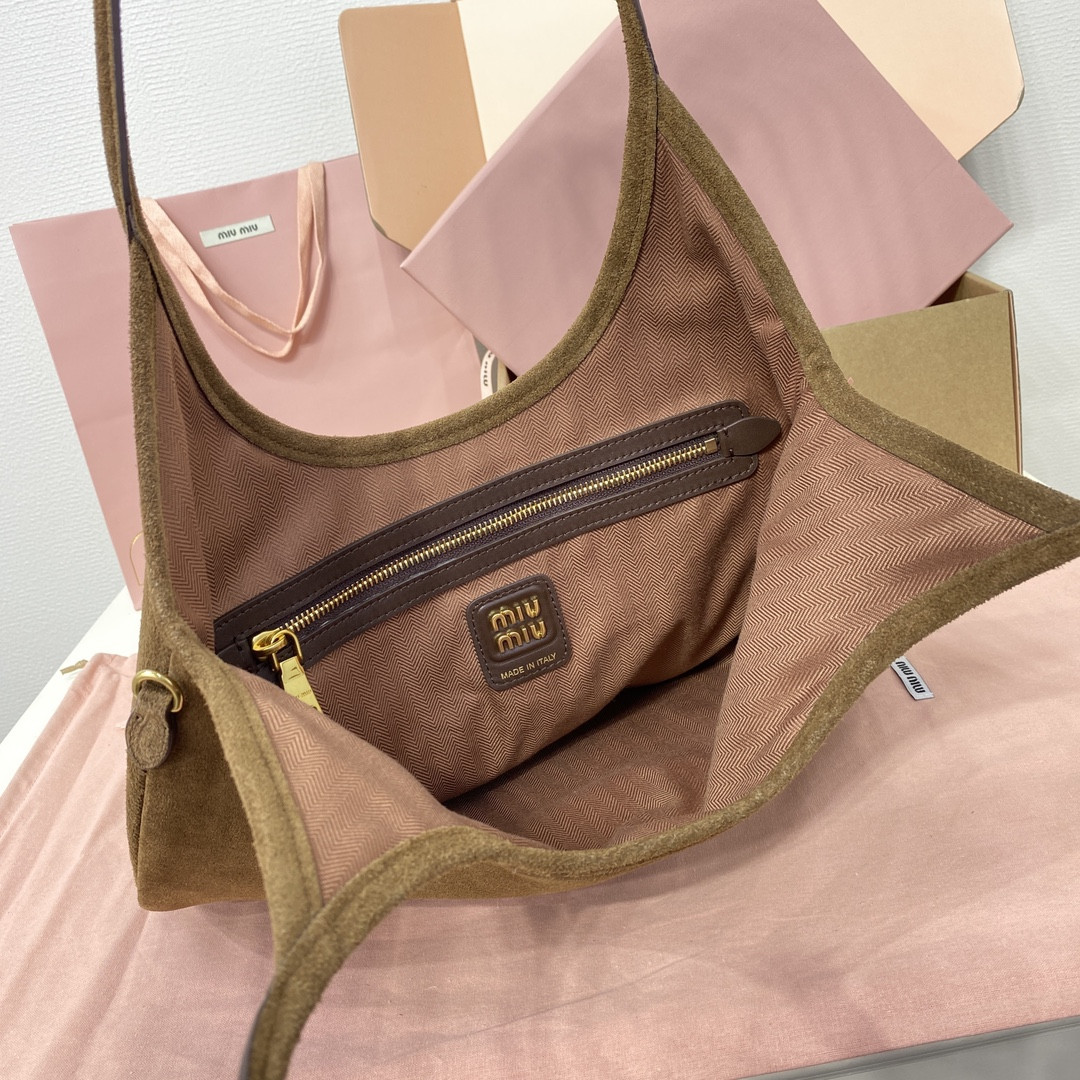 M1v M1v ivy suede bag 40x35cm