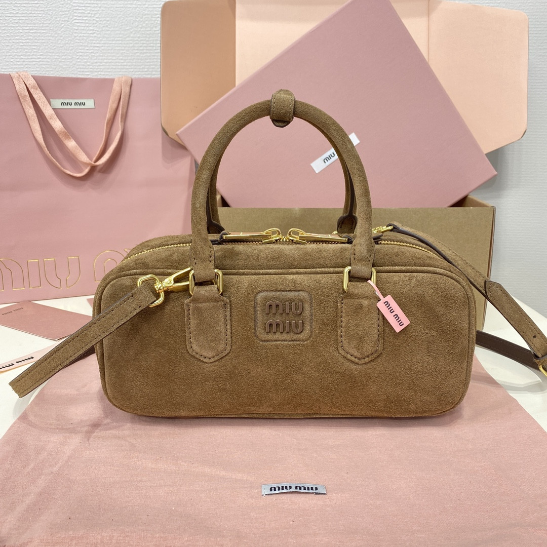 M1v M1v arcadie padded suede top-handle bag 12x27x9cm