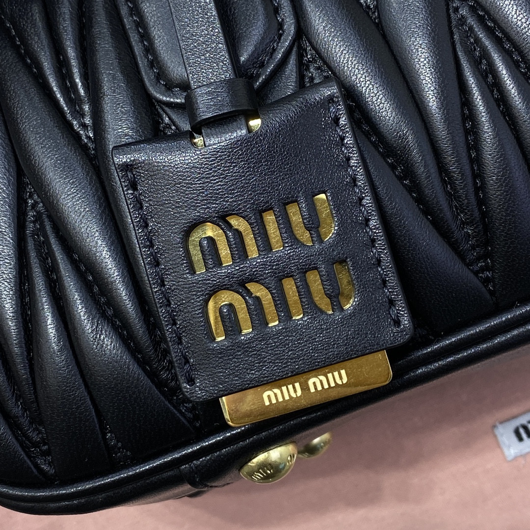 M1v M1v arcadie matelassé nappa leather bag 12x27x9cm