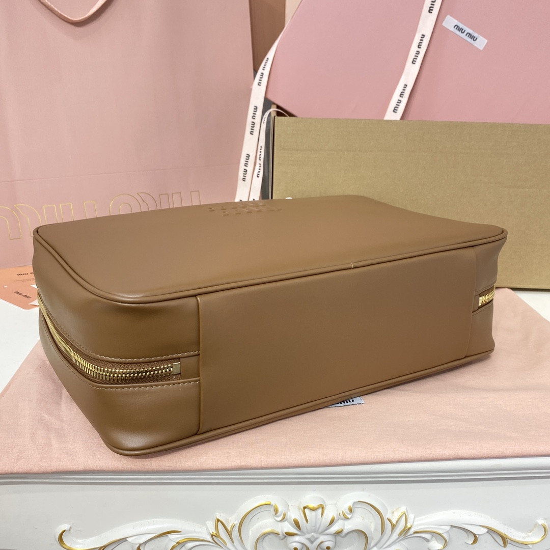 M1v M1v leather beau bag 23x34x10cm