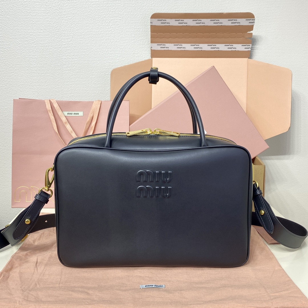 M1v M1v leather beau bag 23x34x10cm
