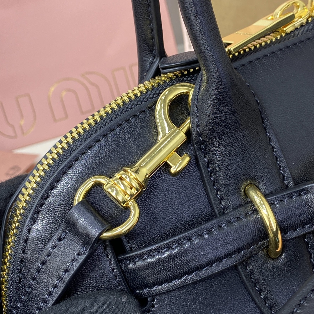 M1v M1v aventure nappa leather top-handle bag 17x33x11cm