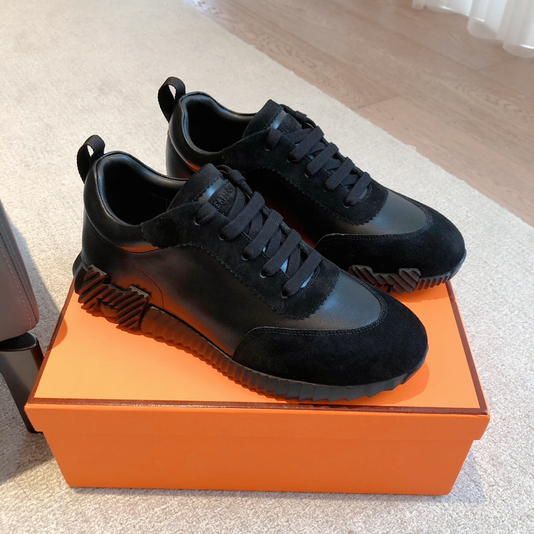 ua H**me5 bouncing sneaker