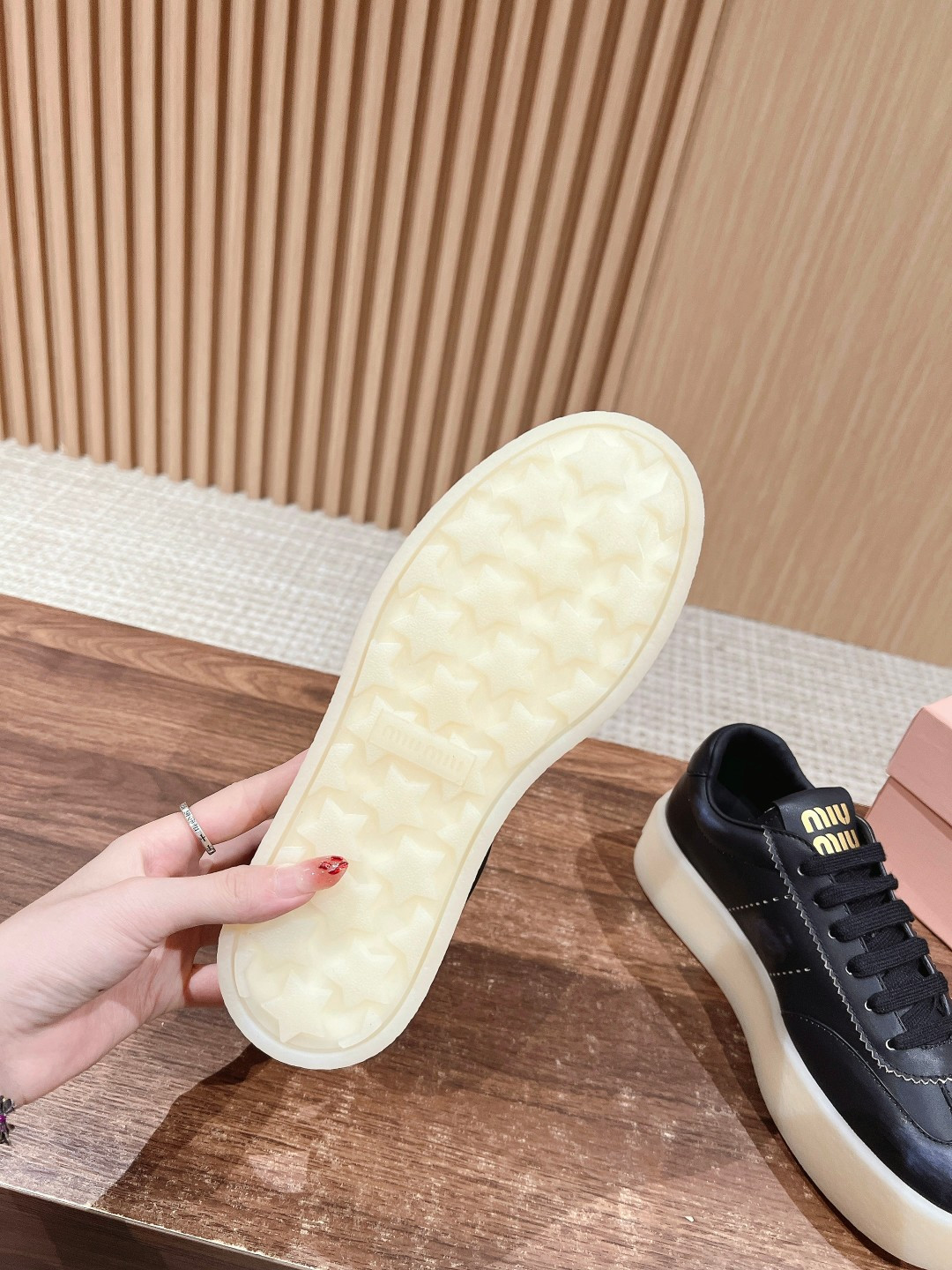 ua M1v M1v sneakers