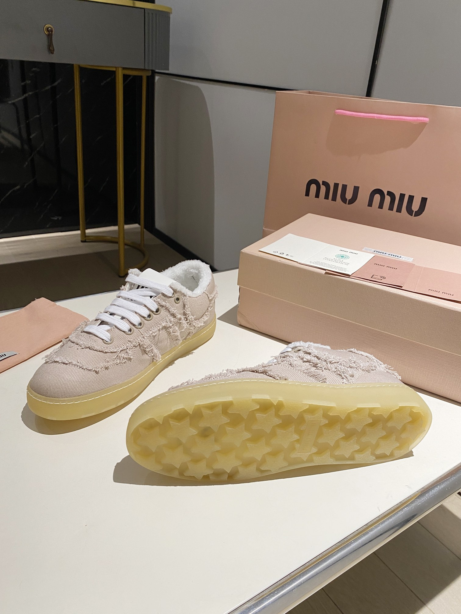 ua M1v M1v sneakers