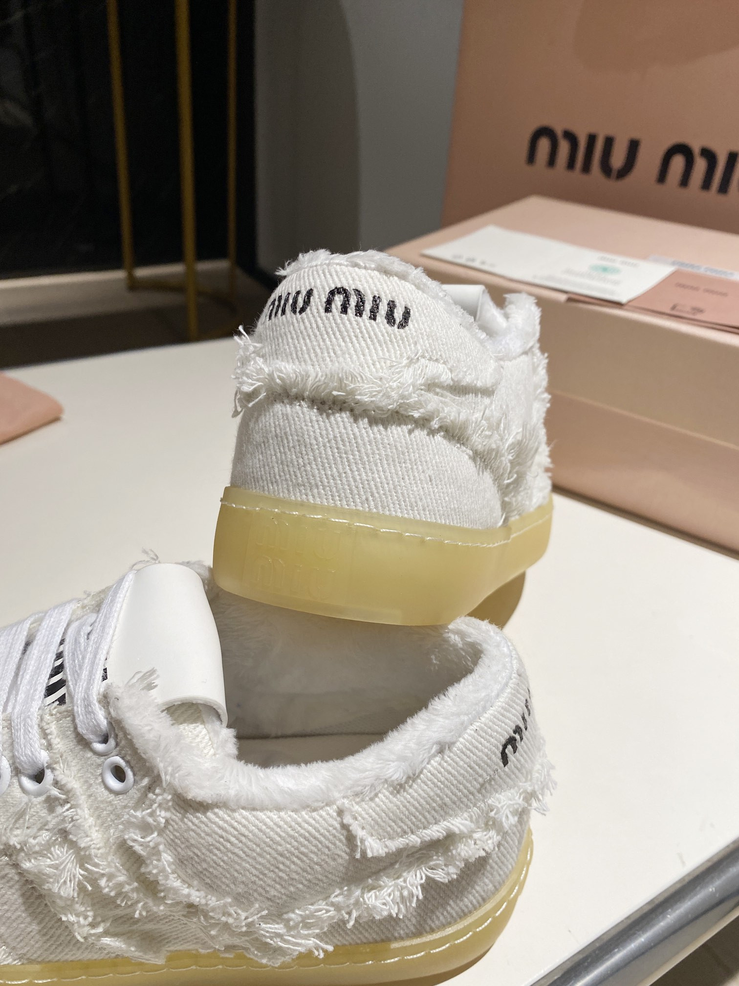 ua M1v M1v sneakers