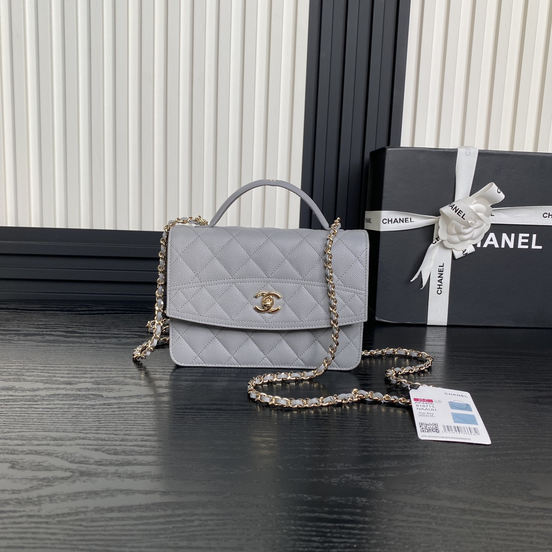 Ch*el 25c bags 14×18×3cm