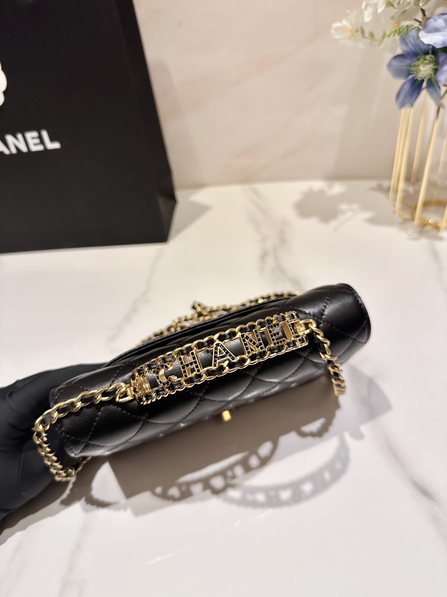Ch*el woc classic wallet on chain 19cm