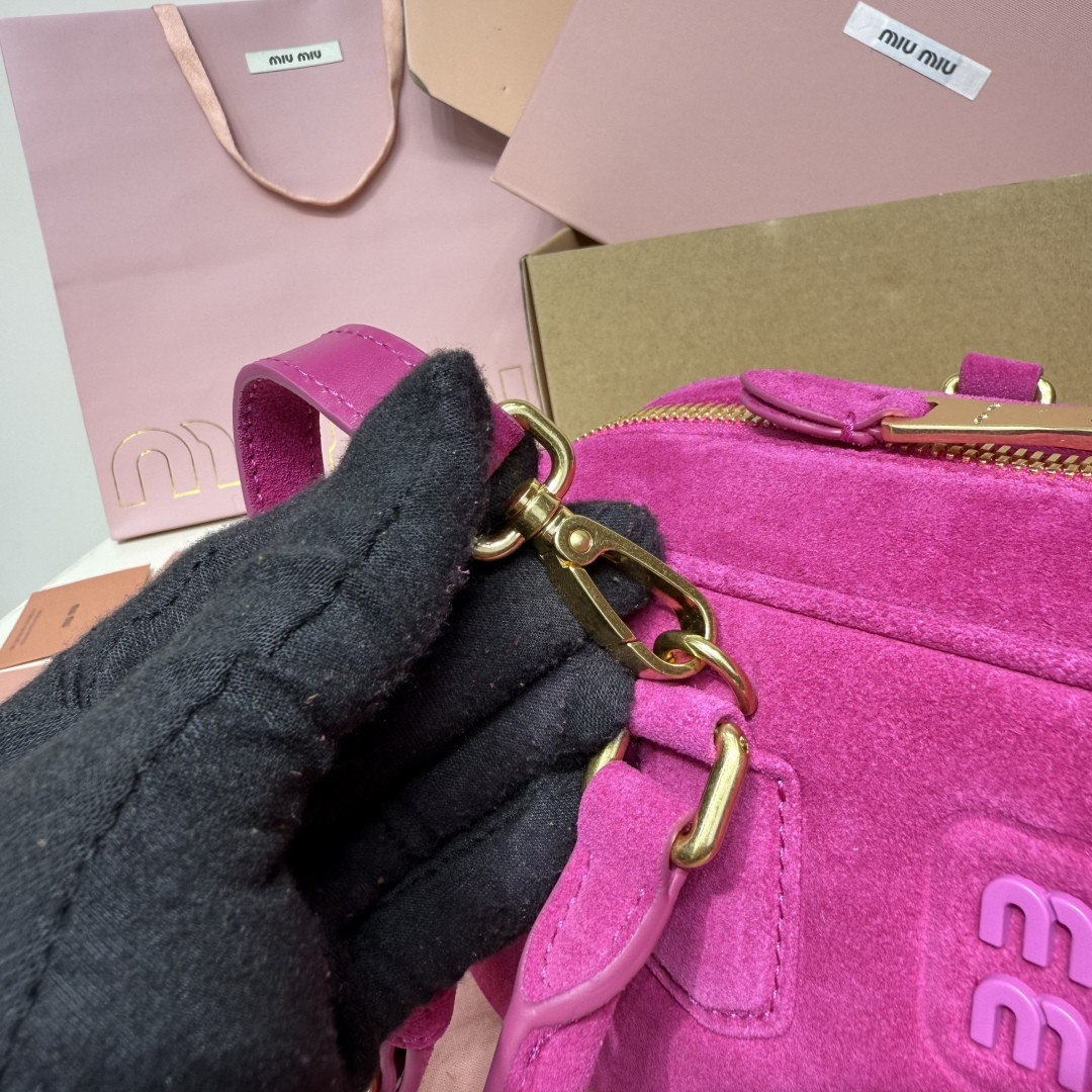 M1v M1v arcadie suede bag 27x12x9cm