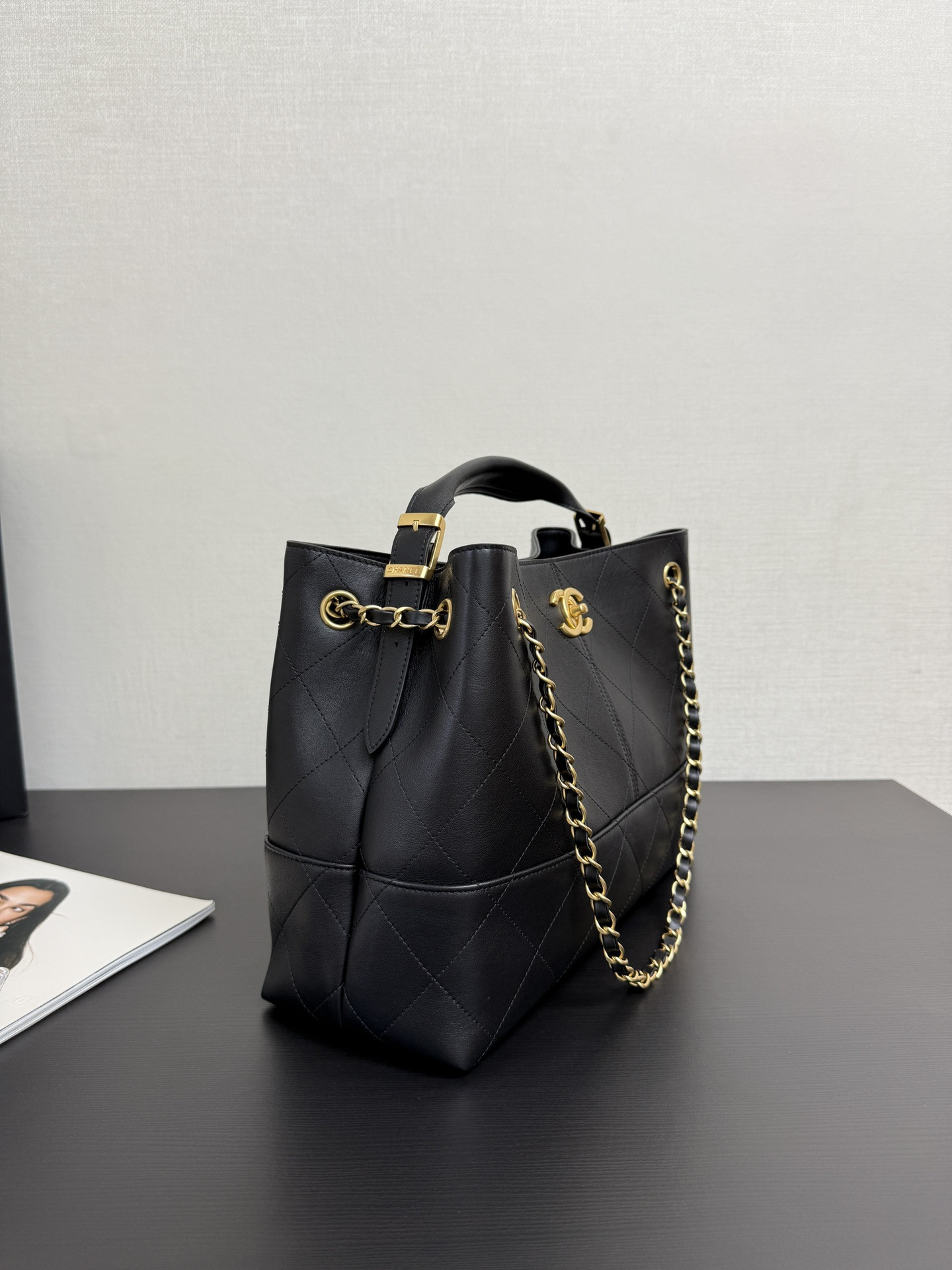 Ch*el small shopping bag as5634 24x36x14cm