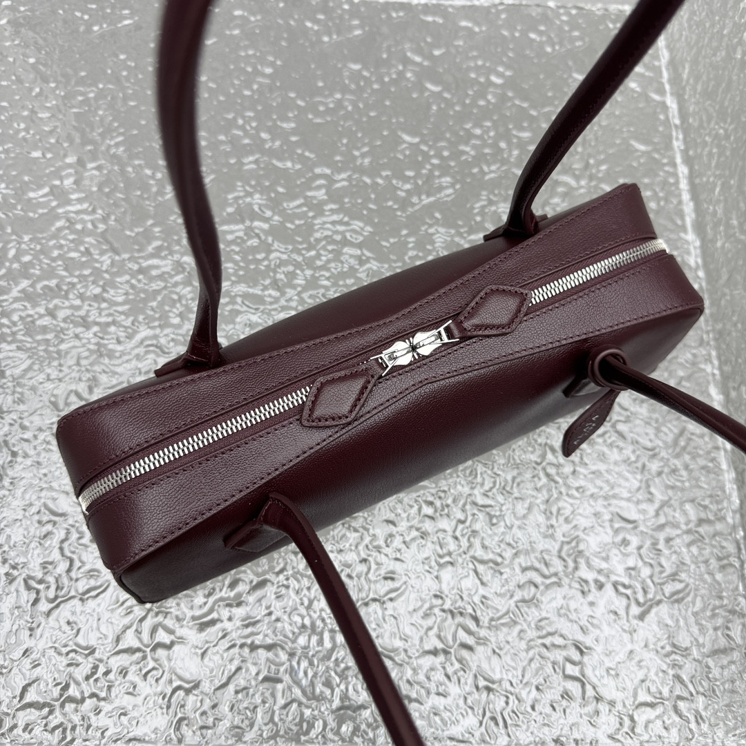 A1a1a LE TECKEL MEDIUM BAG 33x11x10cm