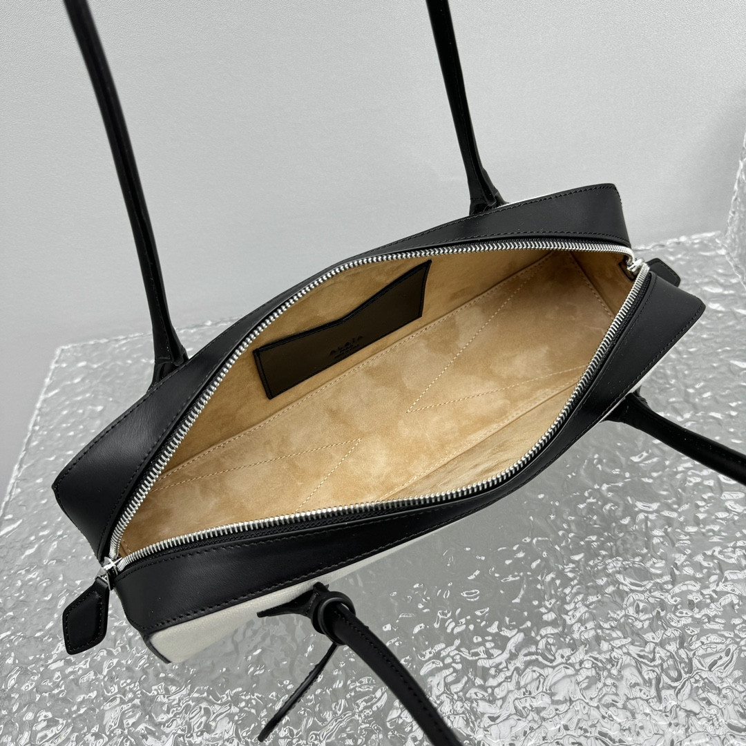 A1a1a LE TECKEL SMALL BAG 27x9x8cm