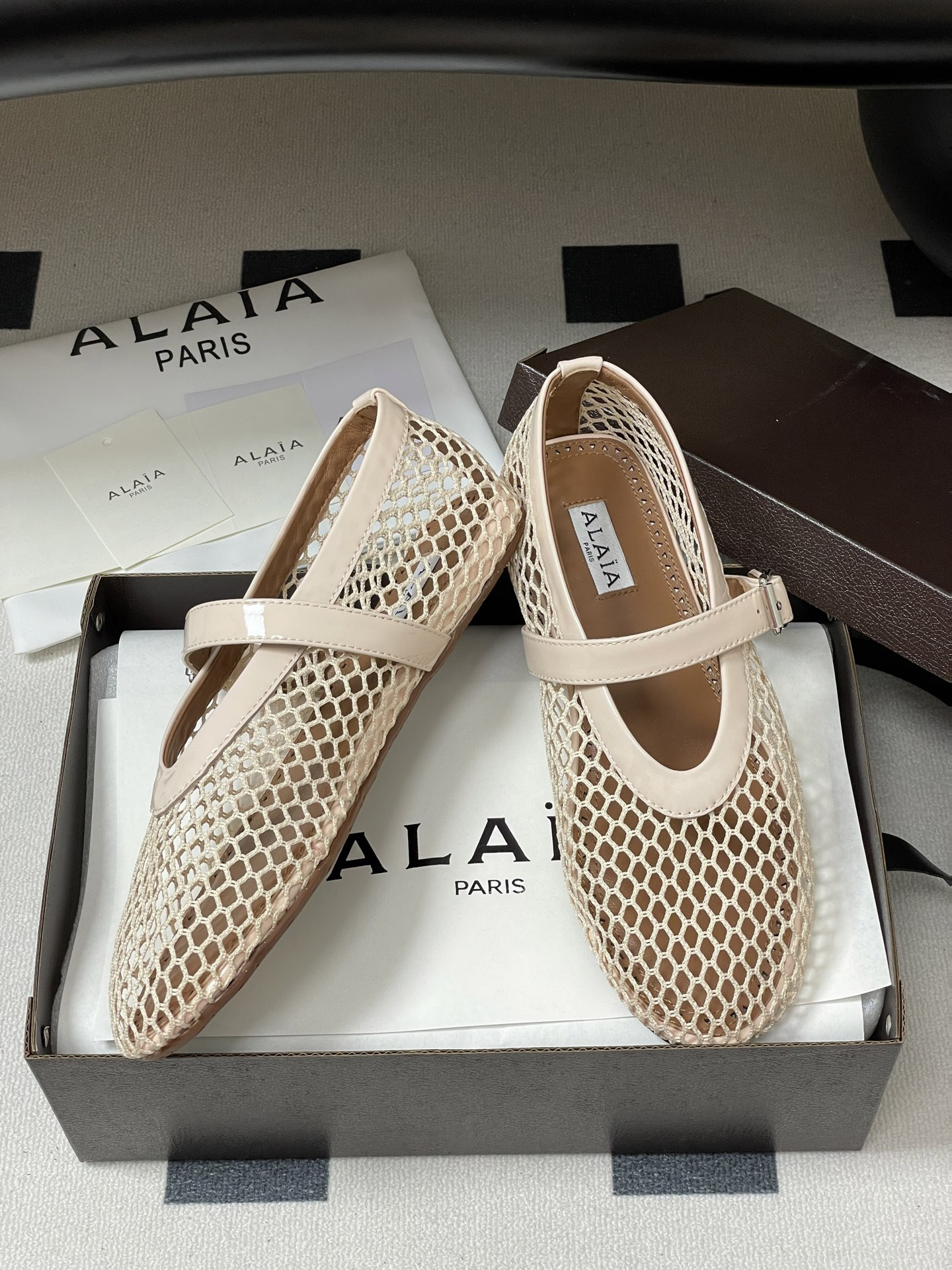 UA A1a1a BALLET FLATS IN FISHNET