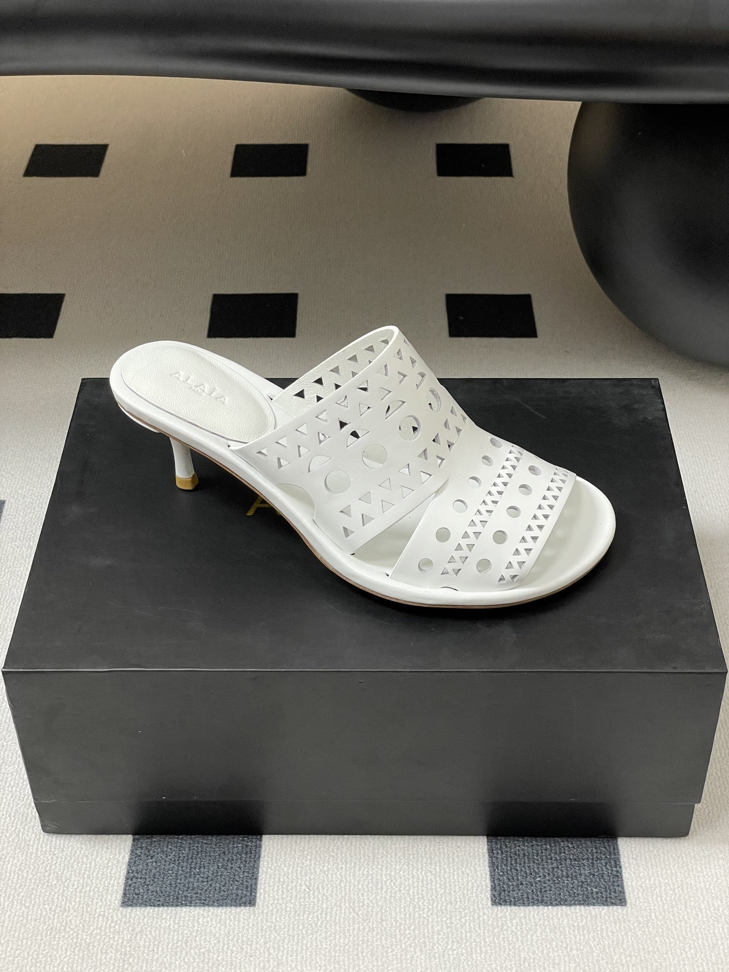 ua a1a1a heeled slippers 5.5cm heel(cusT0mized size 7-10 days production time)
