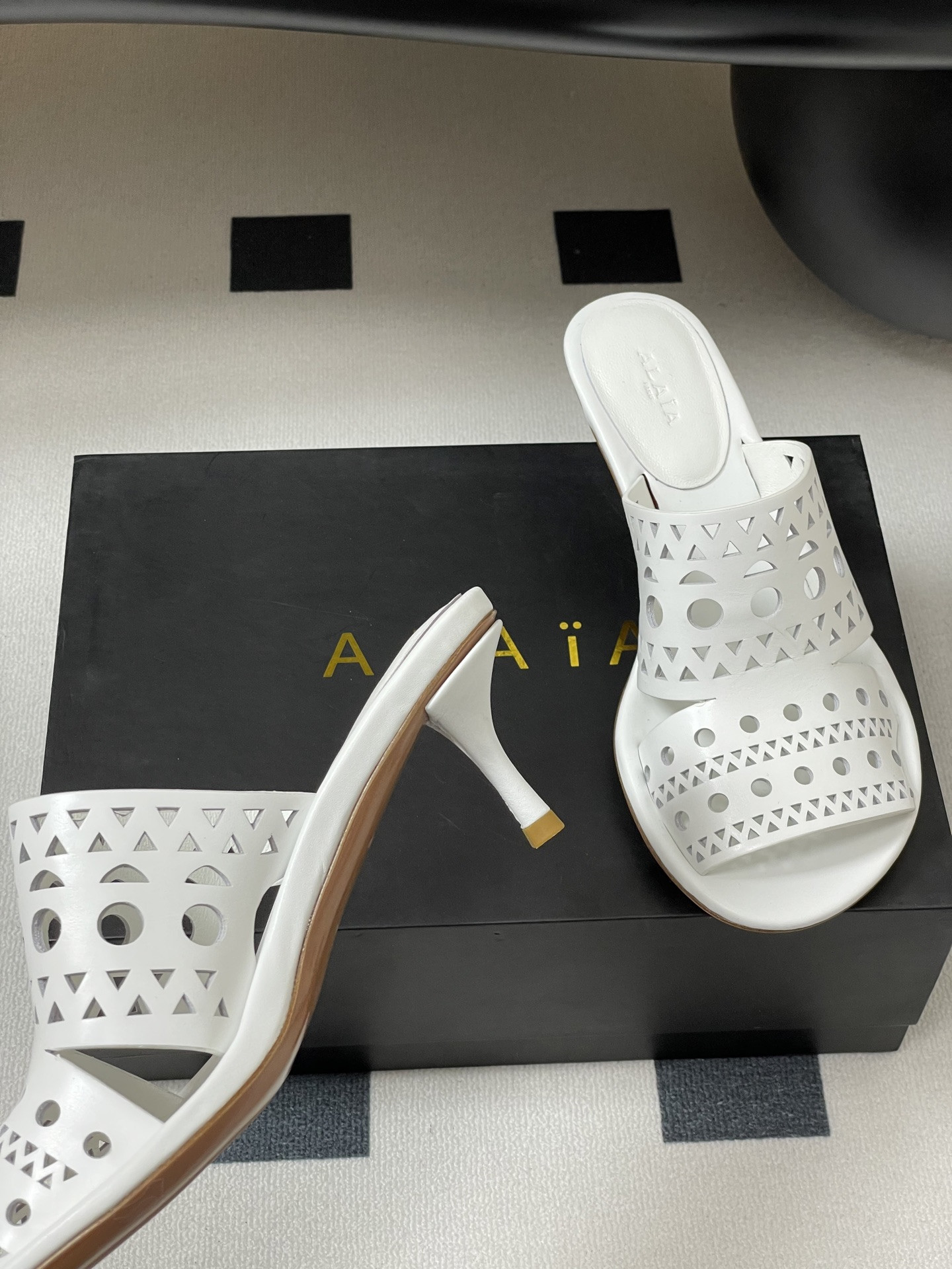 ua a1a1a heeled slippers 5.5cm heel(cusT0mized size 7-10 days production time)