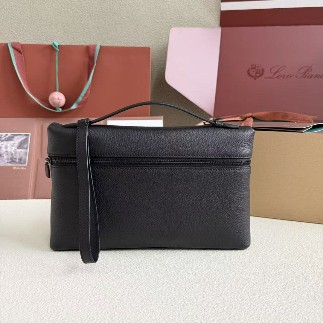 L**o p*ana extra pouch l29 29x18x5cm