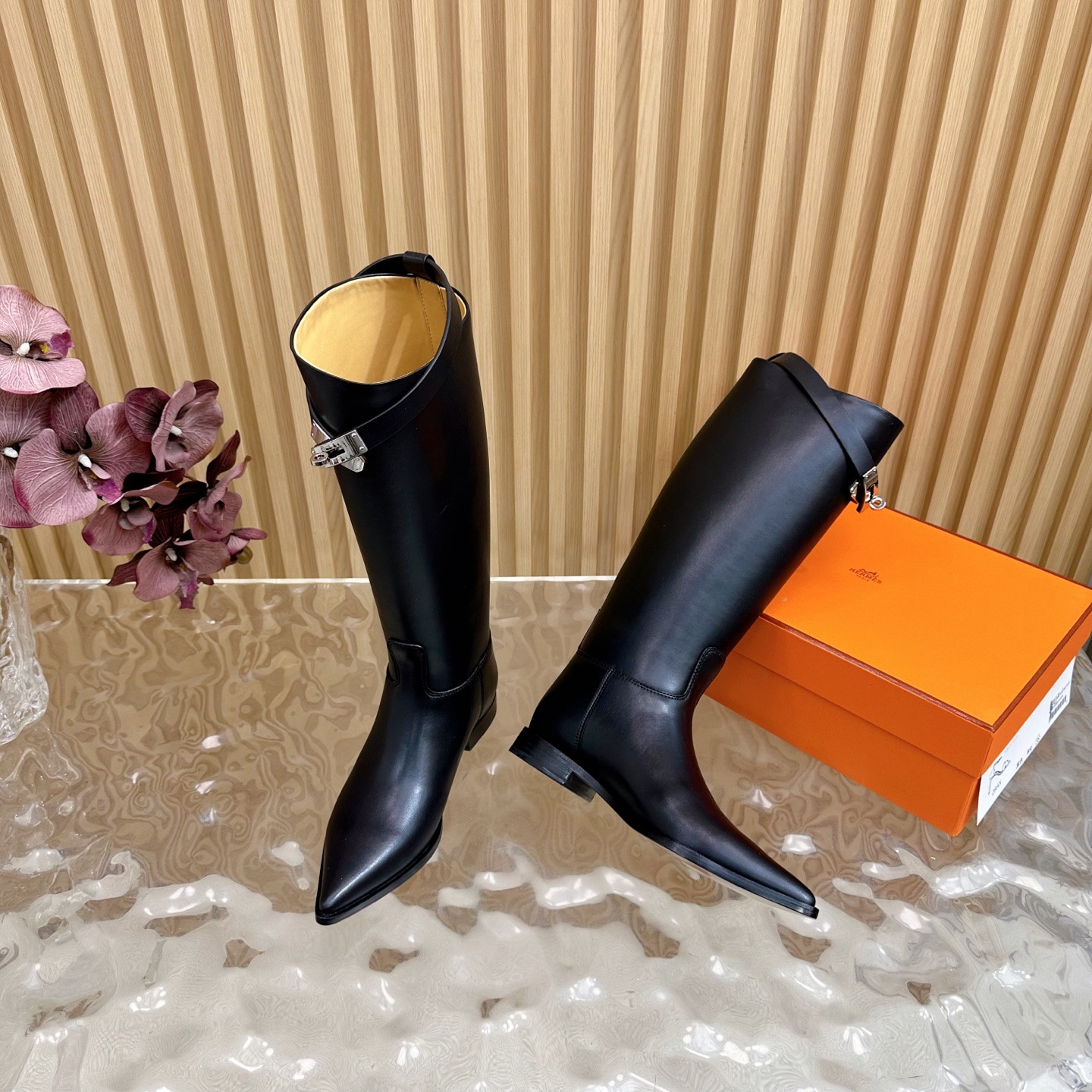 ua H**me5 jumping boots