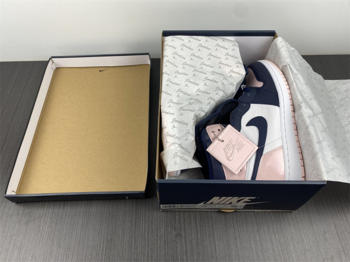 Air Jordan 1 High OG “Atmosphere” DD9335-641