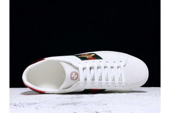 G*u*i ace embroidered low-top sneaker white with bee