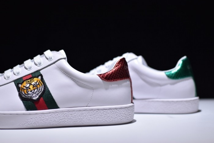 G*u*i ace embroidered low-top sneaker 457132 02jp0 9064