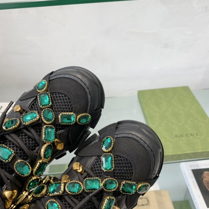 G*u*i sneaker