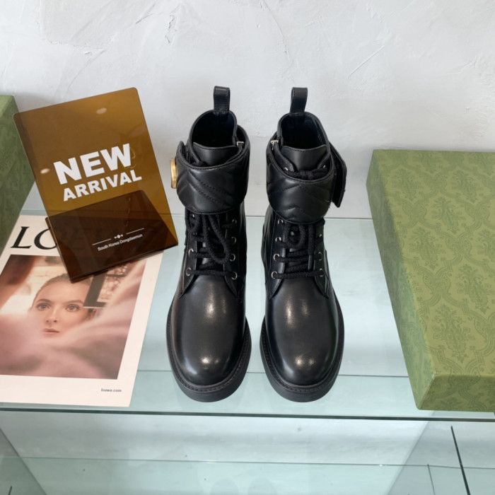 G*u*i boots