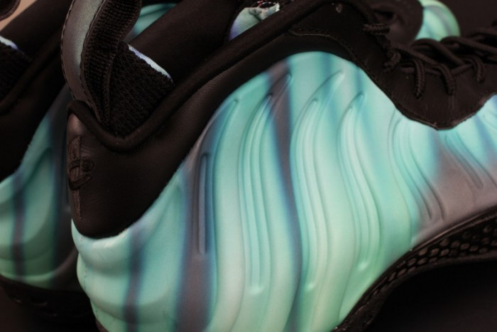 nike air foamposite one “N0r*hern lights” black/green mens 840559-001
