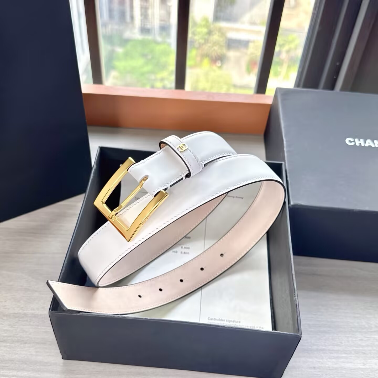 Ch**el belt