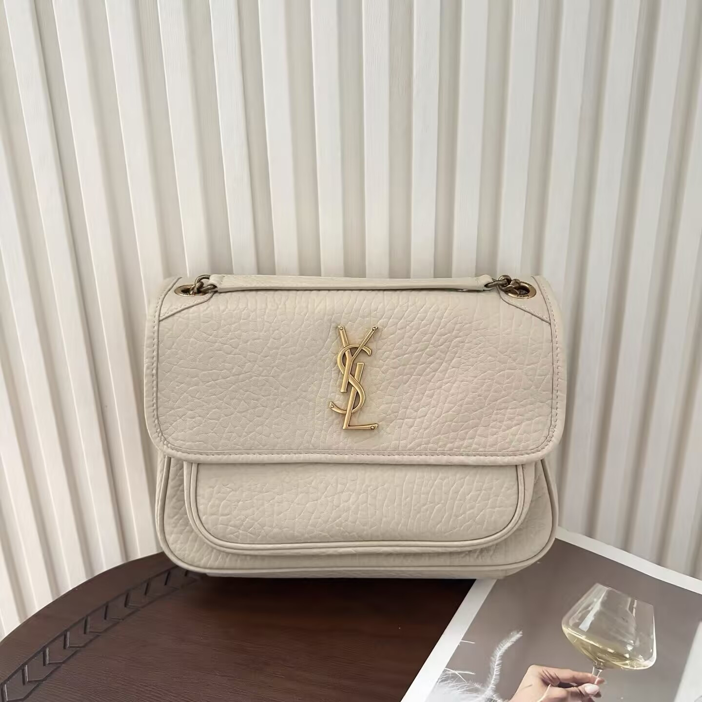 Y51 niki medium handbags 28x20x8.5cm