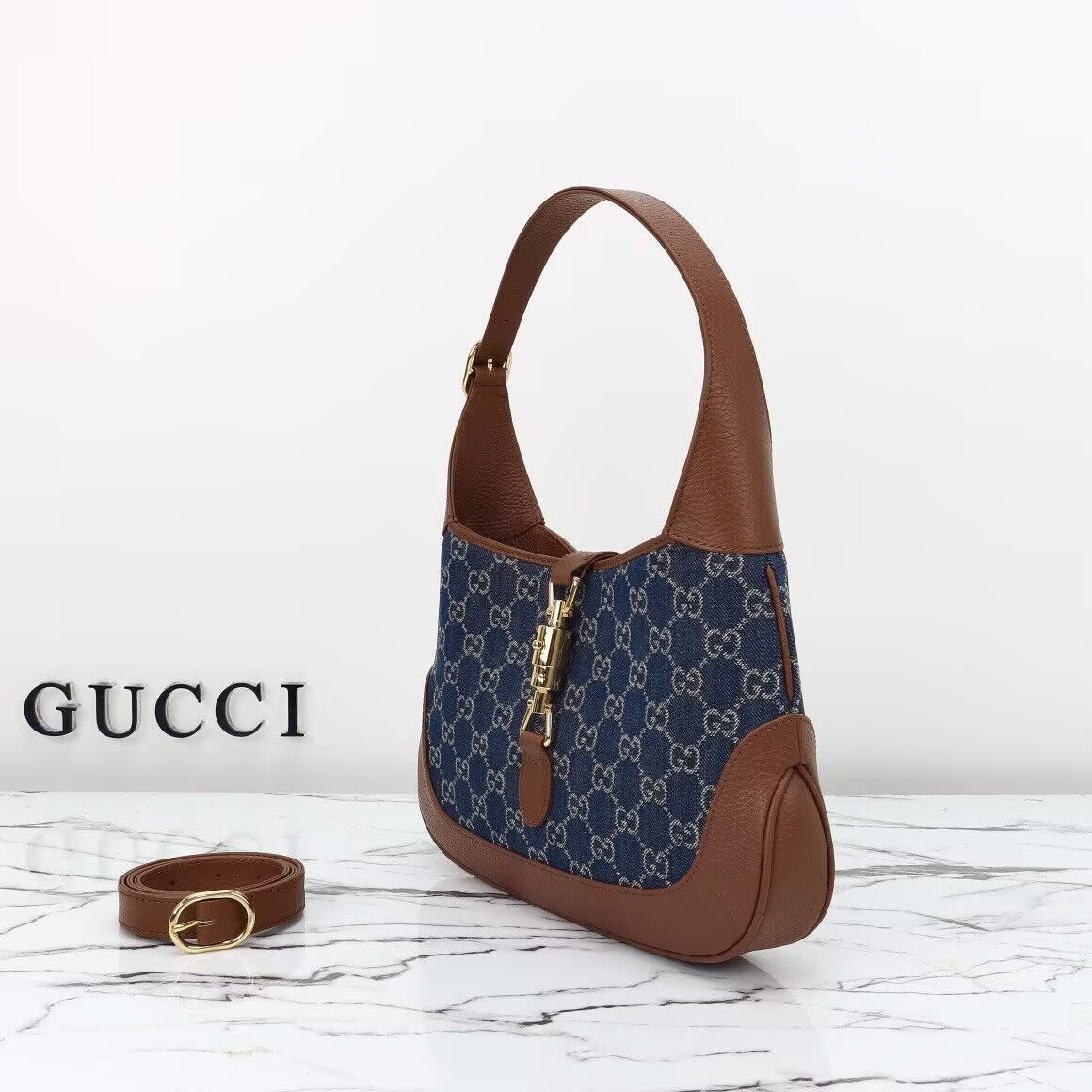Gvc*1 Jackie Shoulder Bag 28×19×4.5cm