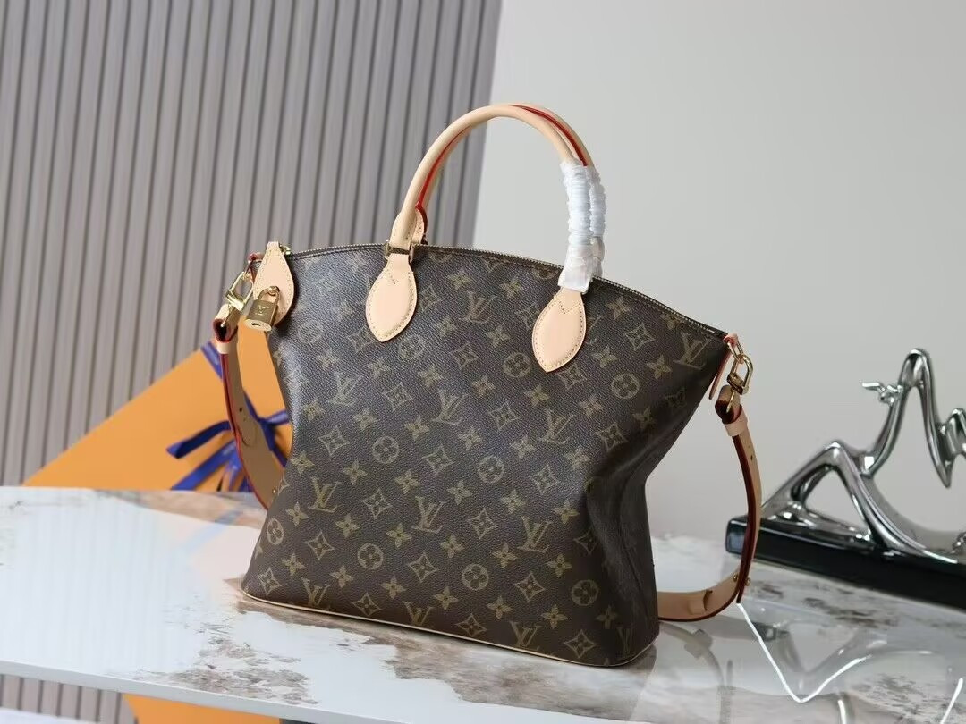 LV Neo Lockit MM M26494 36x30x15cm Without Box
