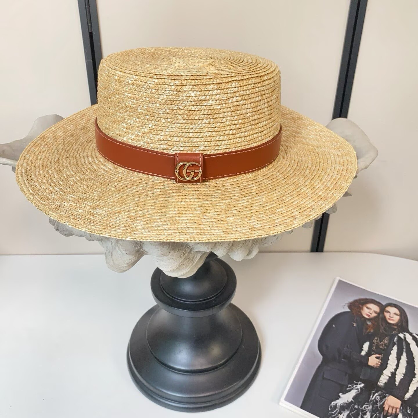 Gvc*1 straw hat